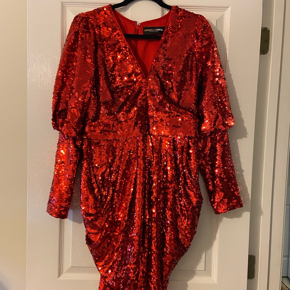 Super cute Red long sleeve sequin dress